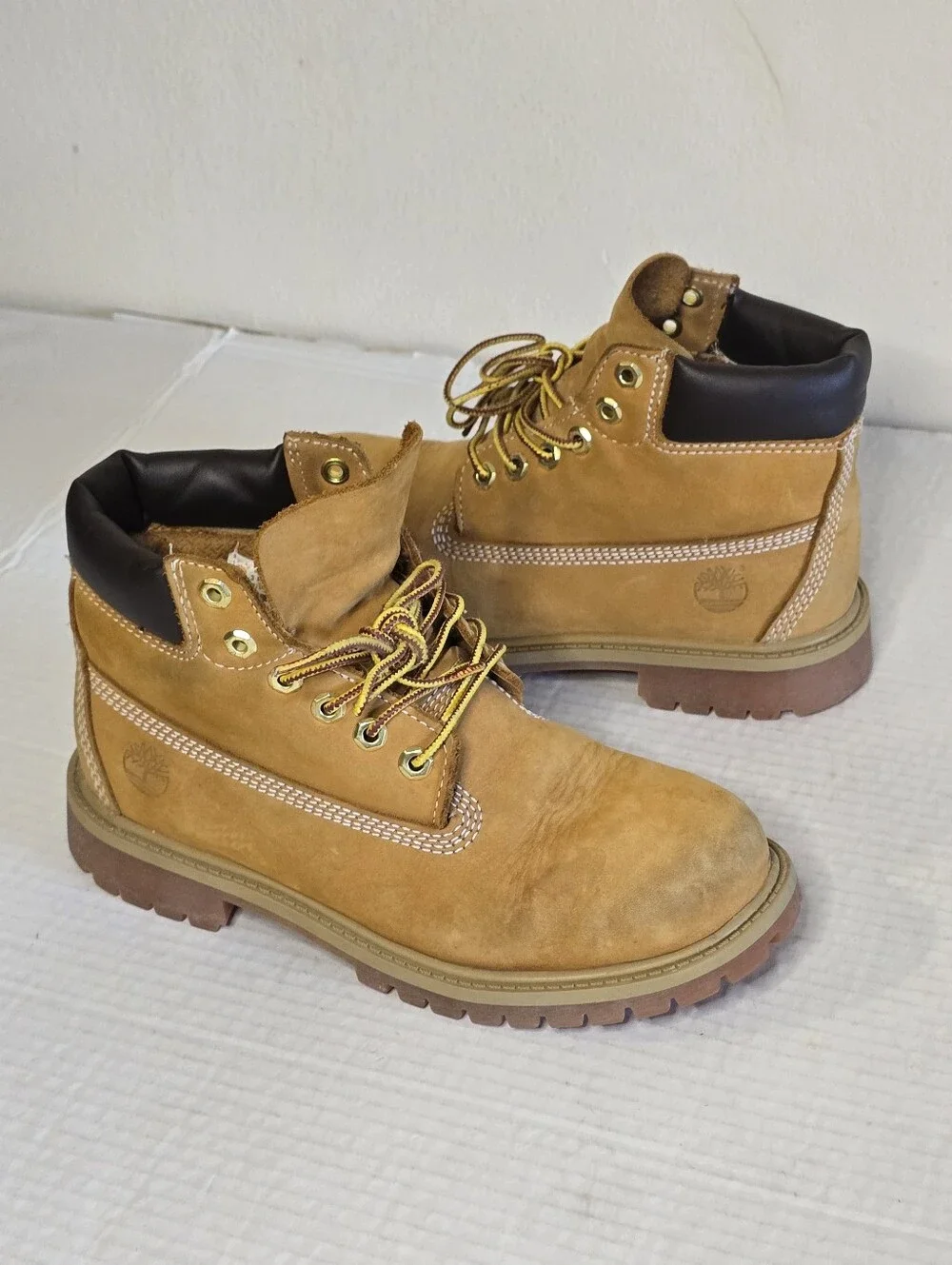 Timberland 6 Inch Premium Waterproof Boots Youth 3M Wheat Nubuck Brown Fall Boot